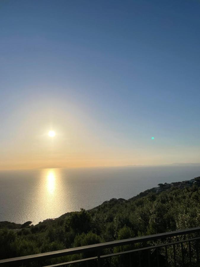 Loren House, Relaxing Location With Seaview Massa Lubrense Exterior foto